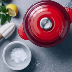 LE CREUSET Cocotte en Fonte Every 18 cm Cerise Discount