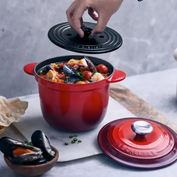 LE CREUSET Cocotte en Fonte Every 18 cm Cerise Discount