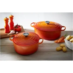 LE CREUSET Cocotte en fonte Ronde 26 cm Volcanique Signature Hot