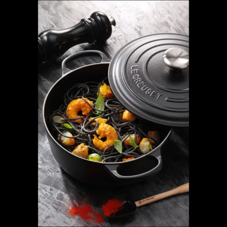 LE CREUSET Cocotte en fonte Ronde 20 cm Noir mat Signature Hot