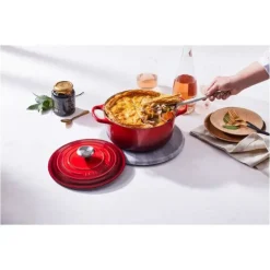 LE CREUSET Cocotte en fonte Ronde 26 cm Cerise Signature Best