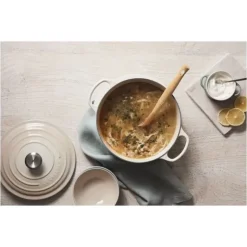 LE CREUSET Cocotte en fonte Ronde 26 cm Meringue Signature Discount