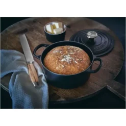 LE CREUSET Cocotte en Fonte Ronde 22 cm Noir mat Signature Clearance