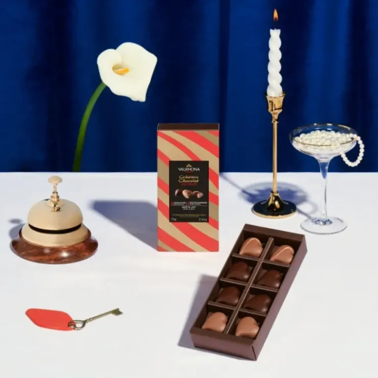 VALRHONA Coffret 8 Cœurs Fourrés Chocolat Noir et Lait 75 g Discount