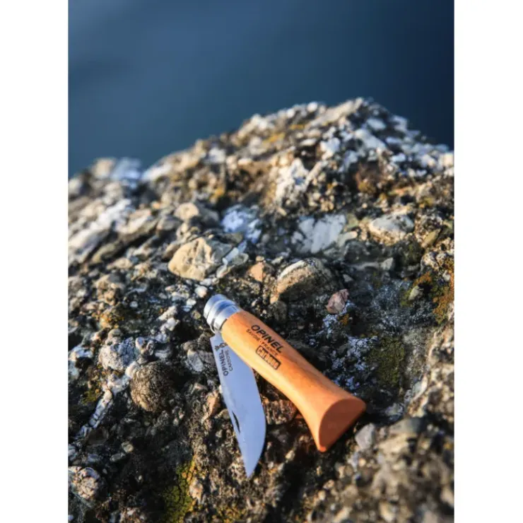 OPINEL Couteau de Poche N°7 en Carbone Hot