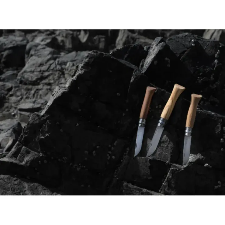 OPINEL Couteau N°9 avec Manche en Chêne Sale