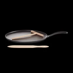 LE CREUSET Crêpière en Fonte 27 cm Noir Mat avec Spatule & Râteau New
