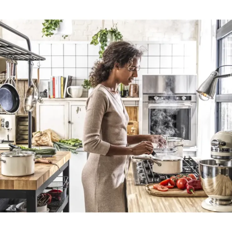 KITCHENAID FIN DE SERIE Casserole Émaillée 20cm Crème Clearance