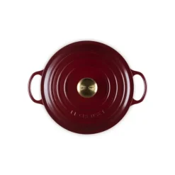 LE CREUSET Marmite en Fonte 26 cm Garnet Bouton Doré Signature Best