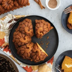 NORDIC WARE Moule à Gâteau Bundt Citrouille Bronze Online