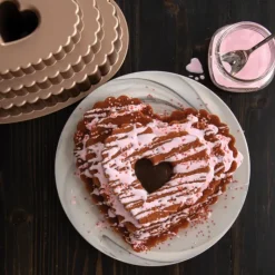 NORDIC WARE Moule à Gâteau Bundt Cœur 3 Étages Toffee Clearance