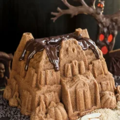 NORDIC WARE Moule à Gâteau Bundt Maison Hantée Bronze Hot