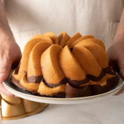 NORDIC WARE Moule à Gâteau Bundt Pirouette Gold Sale