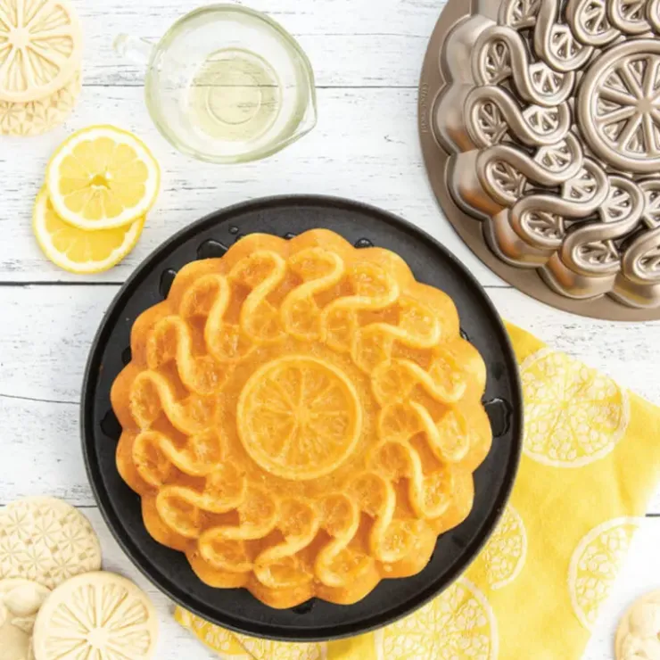 NORDIC WARE Moule à Gâteau Citron Toffee New