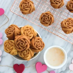 NORDIC WARE Moule à Gâteaux Roses (x6) Toffee Hot