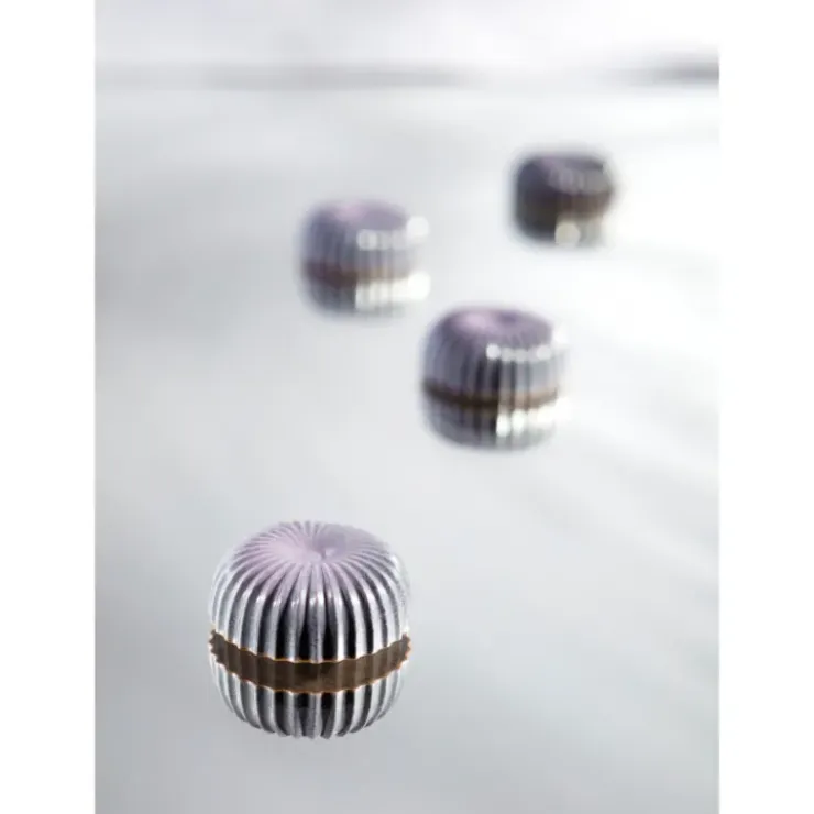 CHOCOLATE WORLD Moule Chocolat Demi Sphère Plissée Evasée 30,5 mm (x21) Clearance