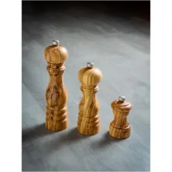 PEUGEOT Moulin à Poivre Paris 22 cm Bois Olivier Clearance
