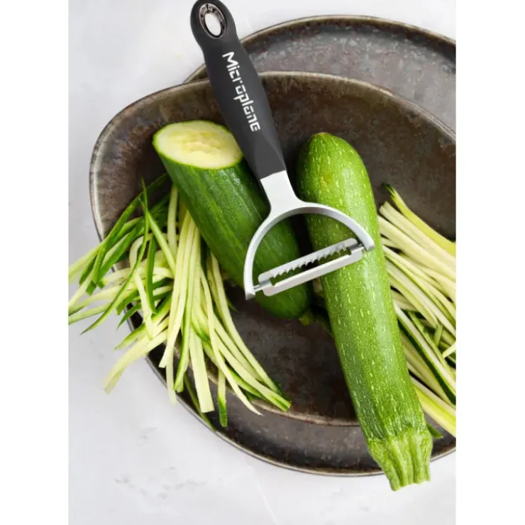 MICROPLANE Éplucheur à Julienne en Y Specialty Noir Sale