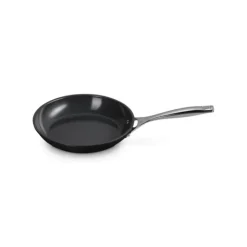 LE CREUSET Poêle Antiadhérente Essentiel Céramique 24 cm Hot