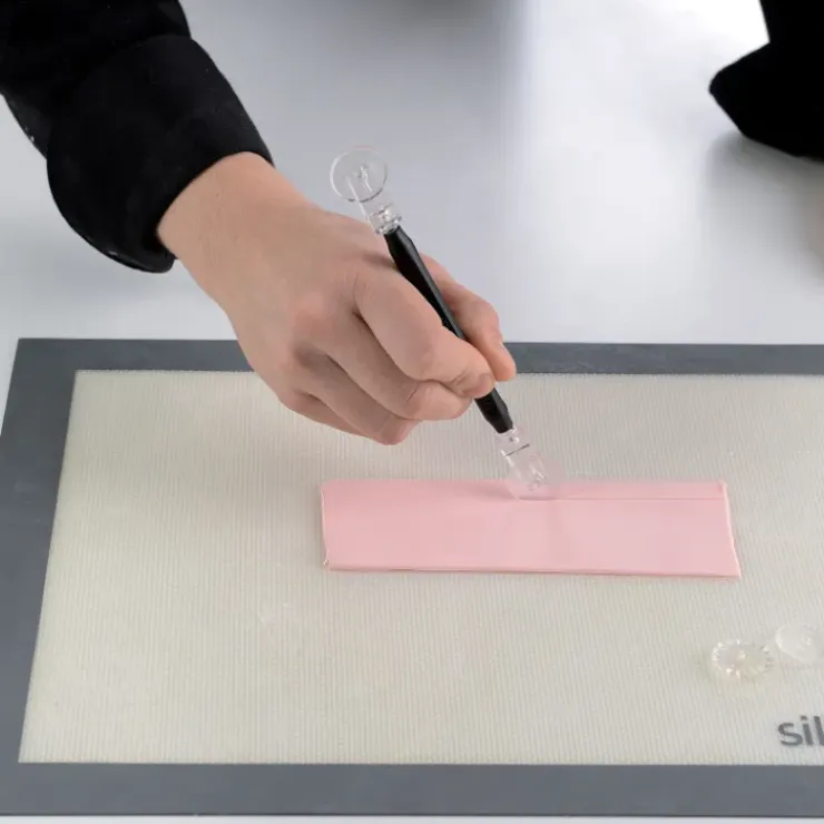 SILIKOMART Roulette à gaufrer pour Pâte à Sucre