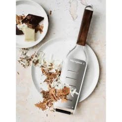 MICROPLANE Râpe Coupe Large Master Manche en Bois Best