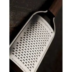 MICROPLANE Râpe Gros Grains Master Manche en Bois Outlet