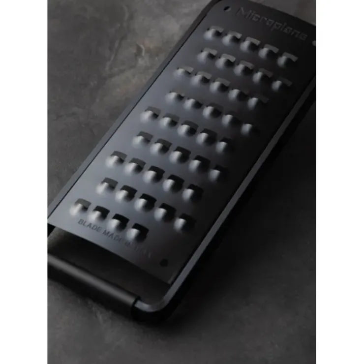 MICROPLANE Râpe Très Gros Grains Black Sheep Online