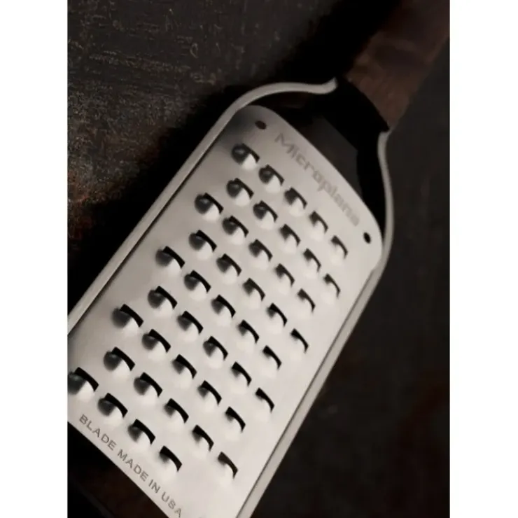 MICROPLANE Râpe Très Gros Grains Master Manche en Bois Online