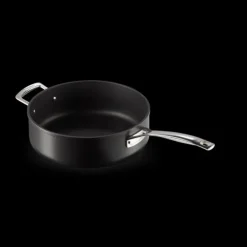 LE CREUSET Sauteuse Bord Droit 28 cm Antiadhérente Les Forgées Outlet