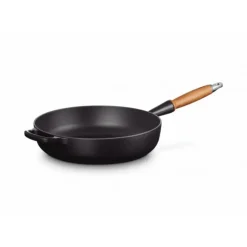 LE CREUSET Sauteuse en Fonte 28 cm Noir Mat avec Manche en Bois Signature Best