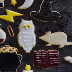 SCRAPCOOKING Seau 16 Emporte-pièces Thème Sorcier Best
