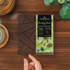 VALRHONA Tablette de Chocolat Noir Andoa 70% Bio 70 g